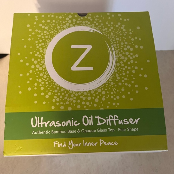 Ultrasonic oil diffuser, pre-owned. - Picture 8 of 8